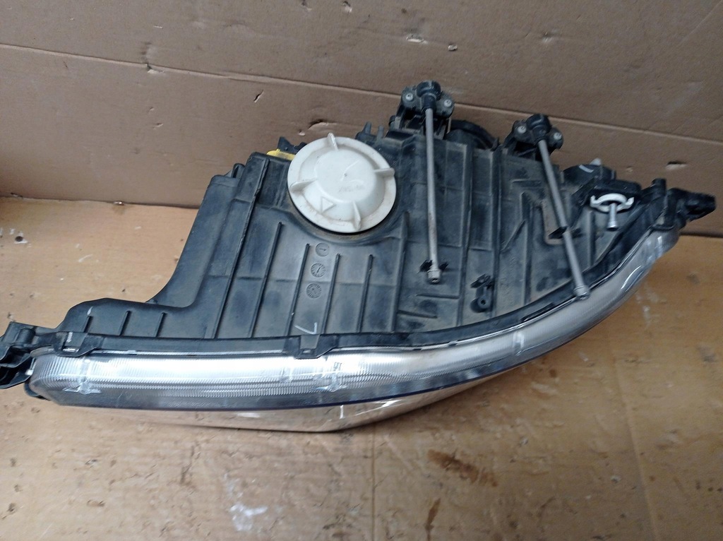 фото №7, Лампа фара правый mercedes actros w961 eur