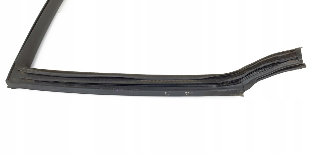 фото №13, Opel astra 2 g bertone coupe прокладка резиновый элемент дверь внутренняя верхний левая