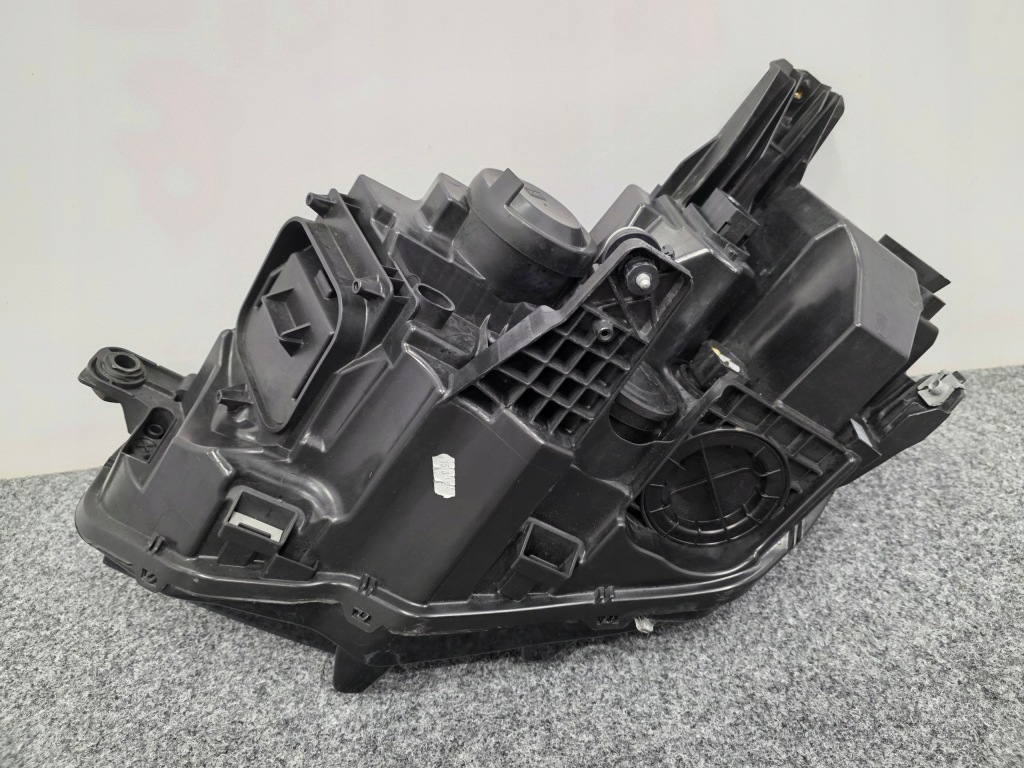 Лампа перед передняя правая vw passat b8 рестайлинг  full led 3g1941036q европа Доставка