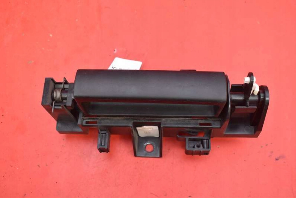 фото №5, Ручка внутренняя левая задняя 3025990 chrysler town & country 5 v 07-16