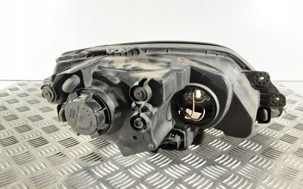 фото №2, 2003 kia sorento фара