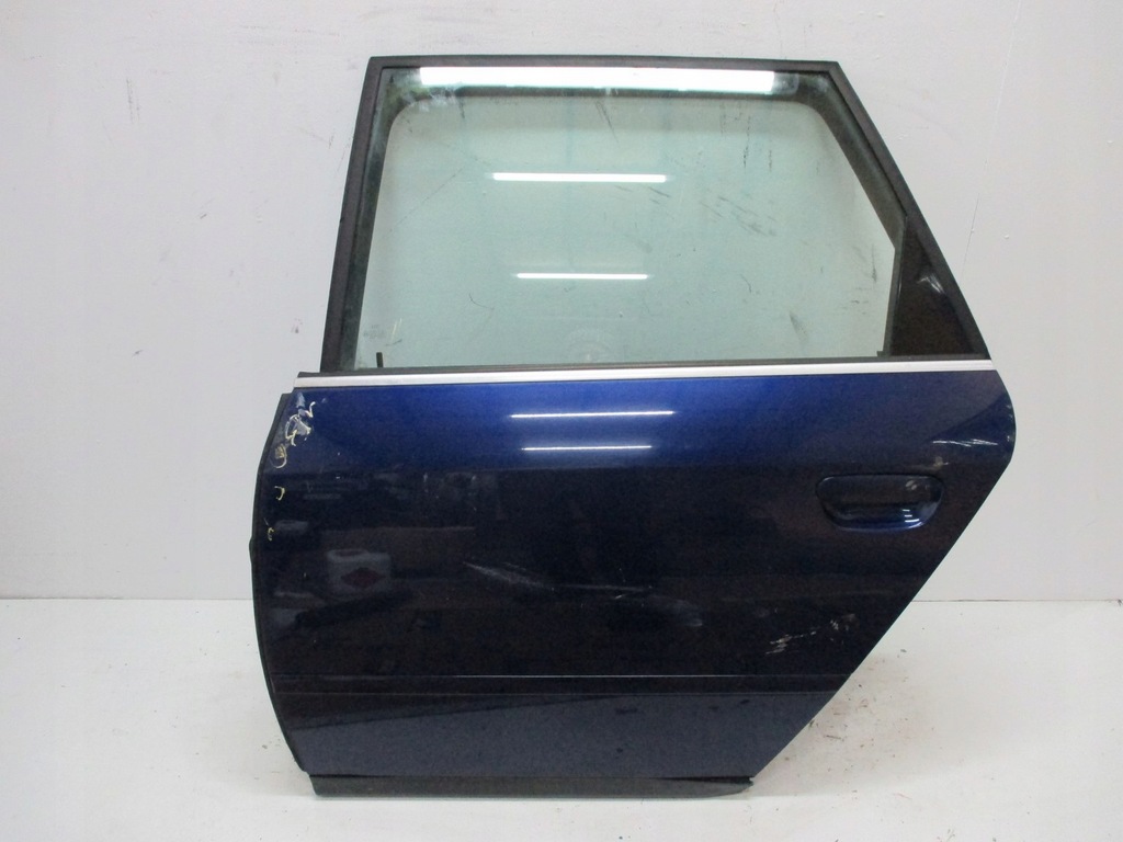 фото №1, Дверь левая задние audi a6 4b9