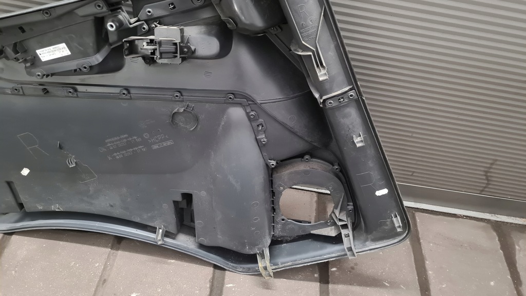 фото №4, Mercedes atego обивка дверь правая