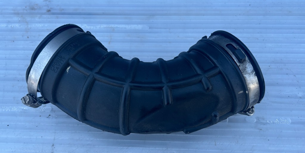 фото №2, Шланг трубка повітря lancia thema ii 11- 3.0 crd cp0819