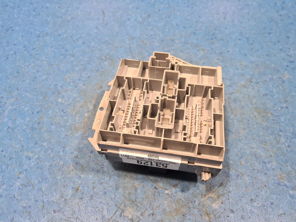 фото №4, Alfa romeo 159 коробка предохранителей 50515271