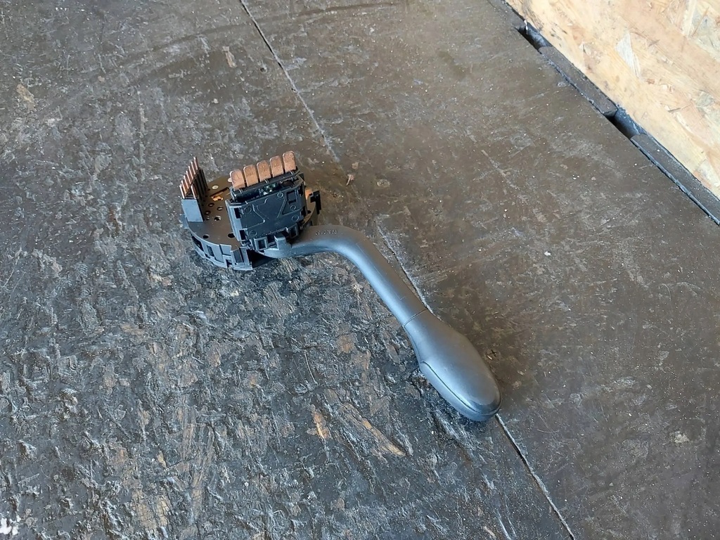 фото №12, Рычаг / переключатель поворотник vw polo iii 6n 6n2 6nf 6n0953513