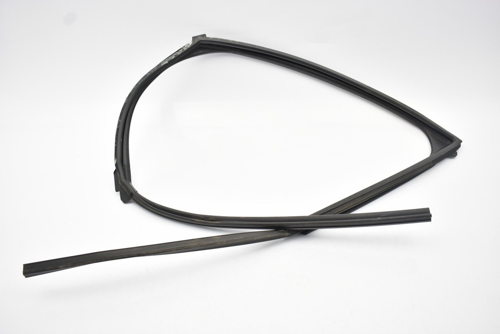 фото №1, Прокладка скло двері лівий перед swift mk8 17-