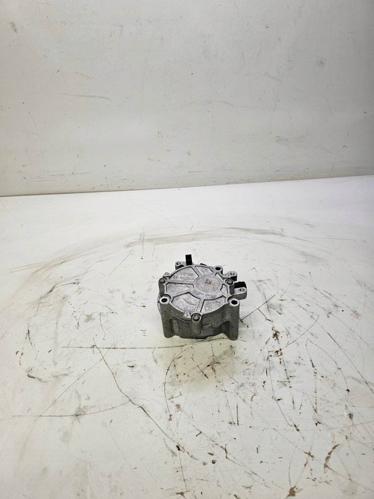 фото №1, Насос вакуум audi s3 golf viii 2.0 tfsi 06q145100g