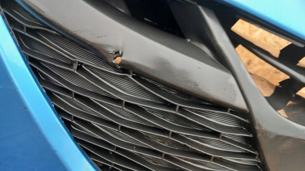 фото №7, Mazda 3 bl бампер перед 38j противотуманная фара