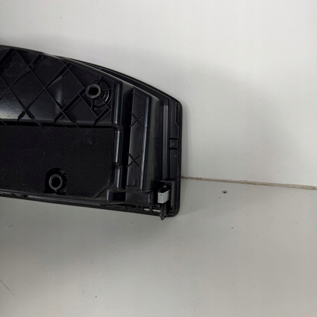 Полиця нижня багажника бардачок коробка volkswagen touran оригінальний номер 1t0867705h Ціна