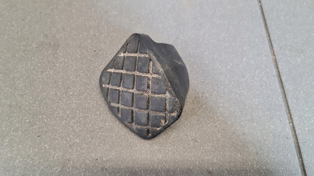 фото №1, Накладка педалі гальма vw golf v 1k0721173b