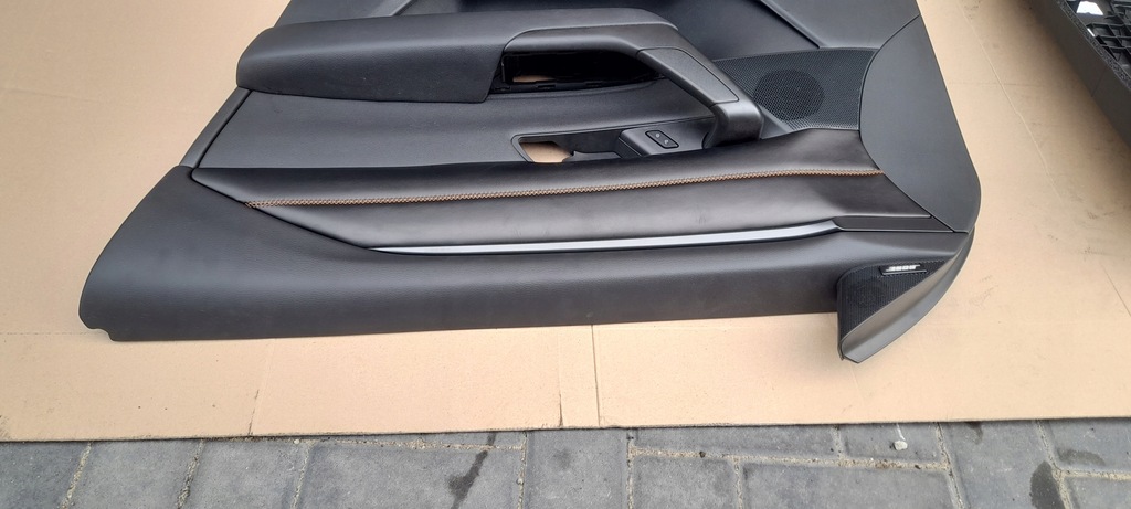 фото №10, Mazda cx50 23- обшивка двері лівий правий перед usa