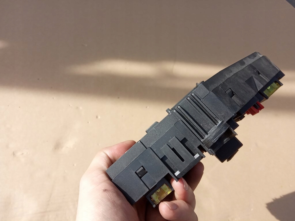 фото №4, Bmw f10 f11 seria 5 - коробка модуль запобіжників