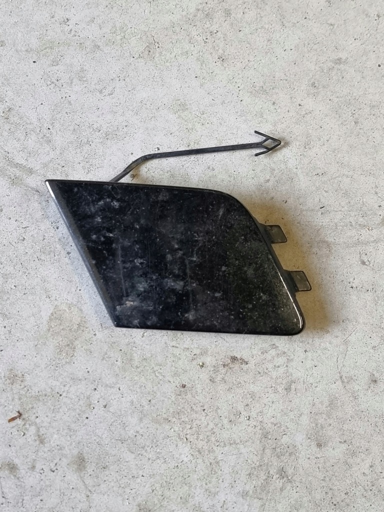 Купити Audi a5 8w6 рестайлінг  заглушка фаркоп бампера передній