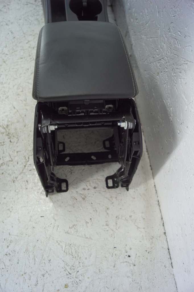 фото №6, Туннель средний подлокотник audi a5 8t