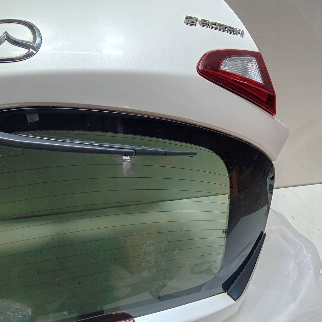 фото №13, Mazda 2 dj 2014- крышка багажника задняя задняя комплектная
