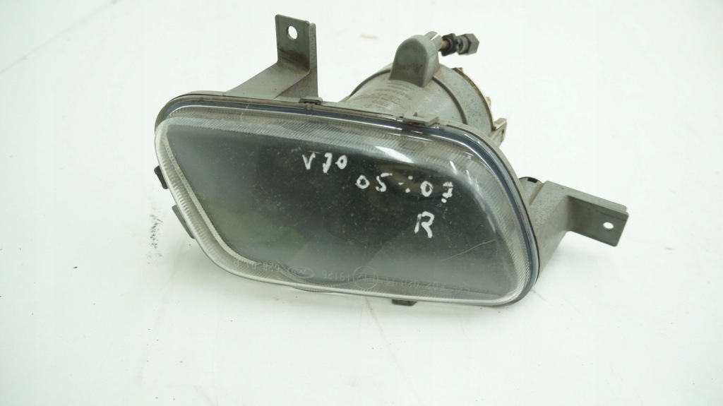 фото №1, Volvo противотуманная фара лампа правый v70 ii lift 8693348