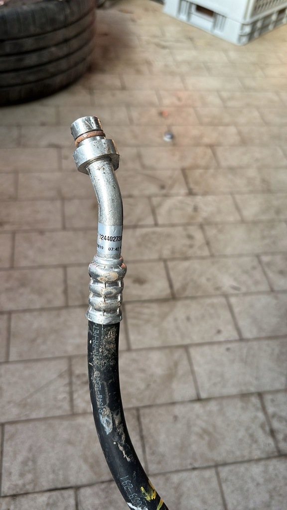 фото №4, Шланг wąż кондиціонера renault zoe lift 924402730r