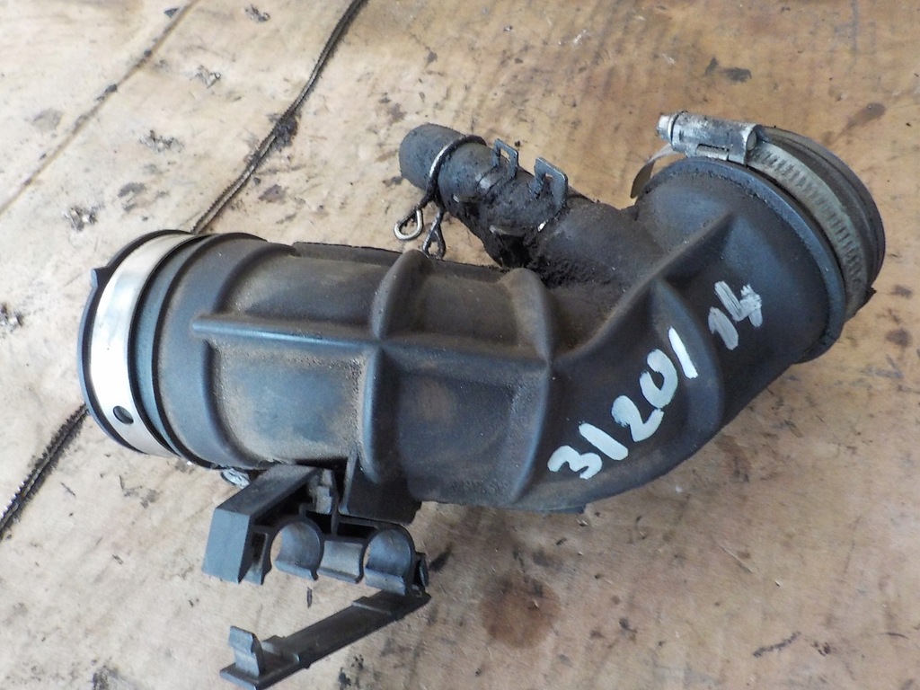 фото №4, Toyota yaris 1.4d d4d wąż інтеркулер