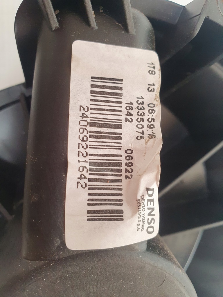 фото №3, Opel adam corsa вентилятор обдув салона