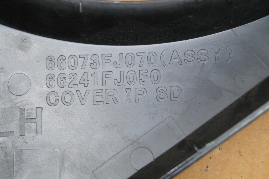 фото №10, Заглушка ліва консолі subaru wrx 66073fj070