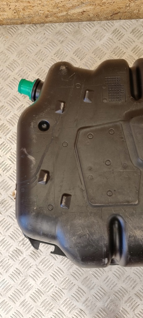 Mercedes w177 bak бак пального дизель a2474701500 i в Україні