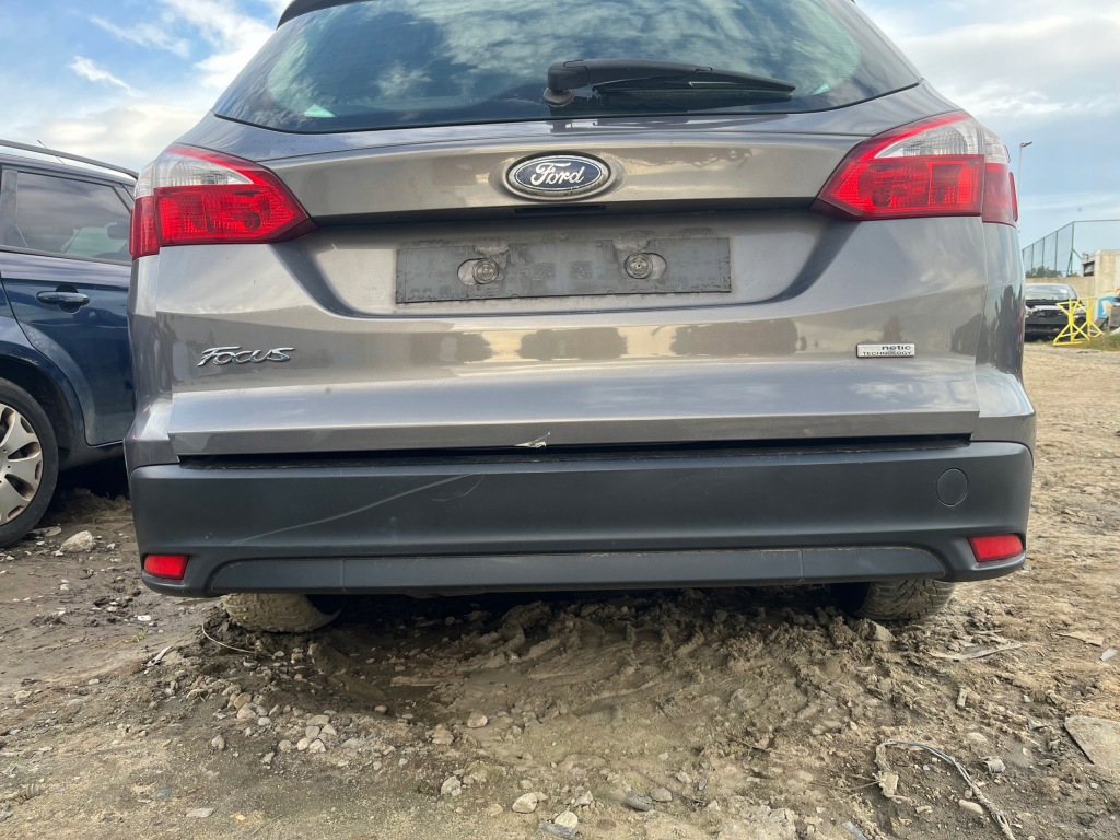 Купить Бампер задний  ford focus mk3 kombi vb 10-14