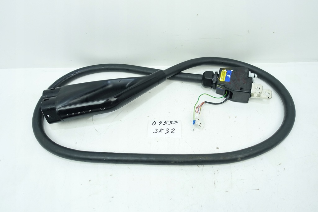 фото №1, Зарядное устройство шланг зарядки порт tesla