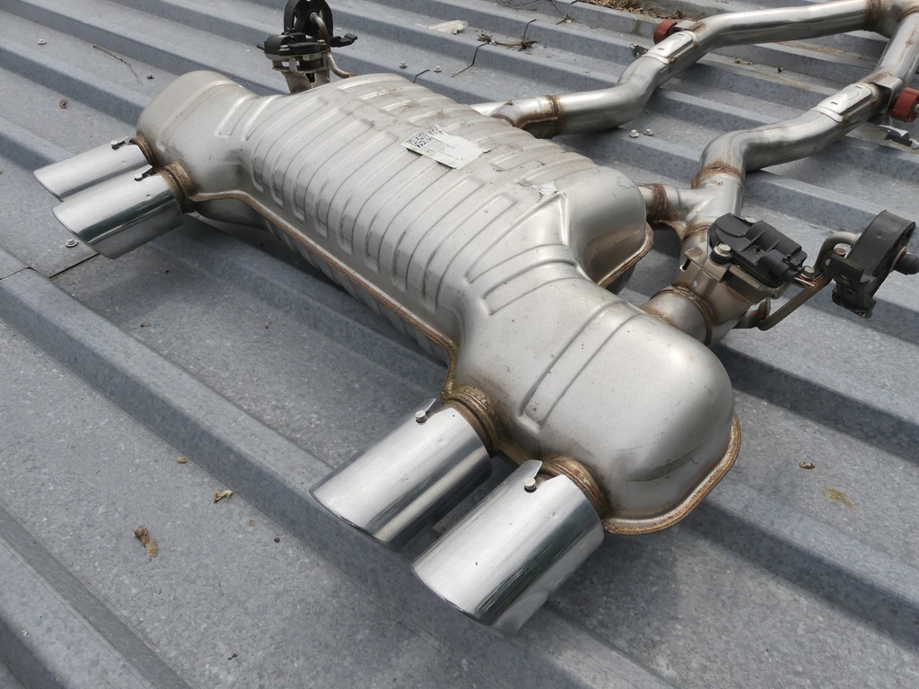 фото №4, Bmw 3 f80 m3 f82 f83 m4 гаситель выхлоп труба