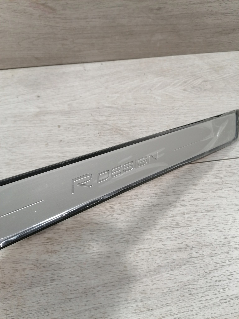 фото №3, Volvo xc40 r-design ii молдинг лівий перед 32260783