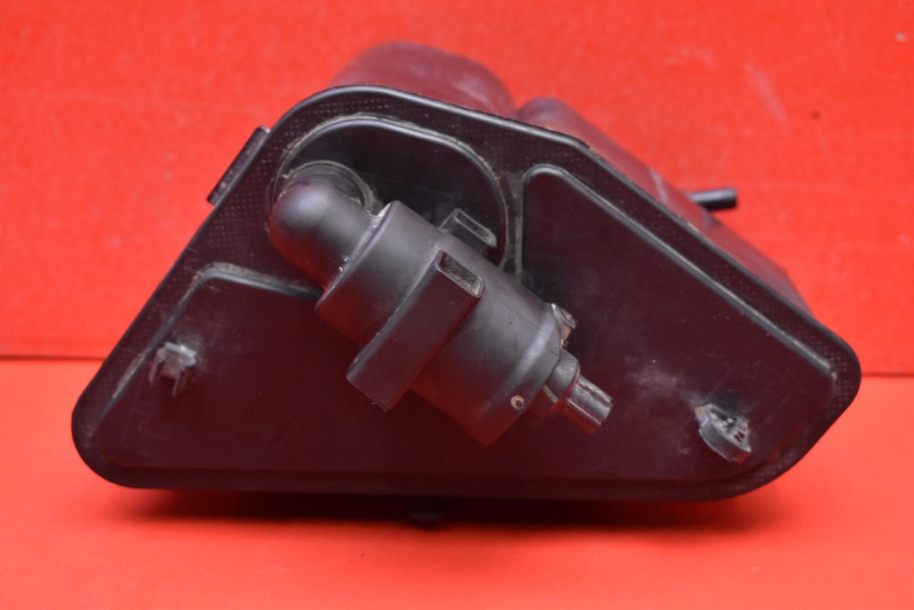 фото №5, Фільтр вугільний a2464700359 mercedes cla c117 2.0 cgi 211 km 13-16