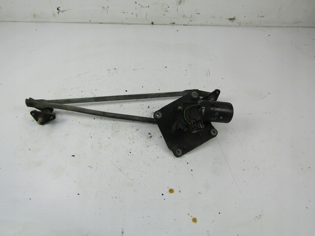 фото №1, Mitsubishi carisma da механизм дворник перед 95-99 4d