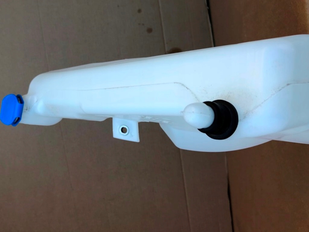 фото №9, Audi a8 4h lift бак омывателя 4h0955451d