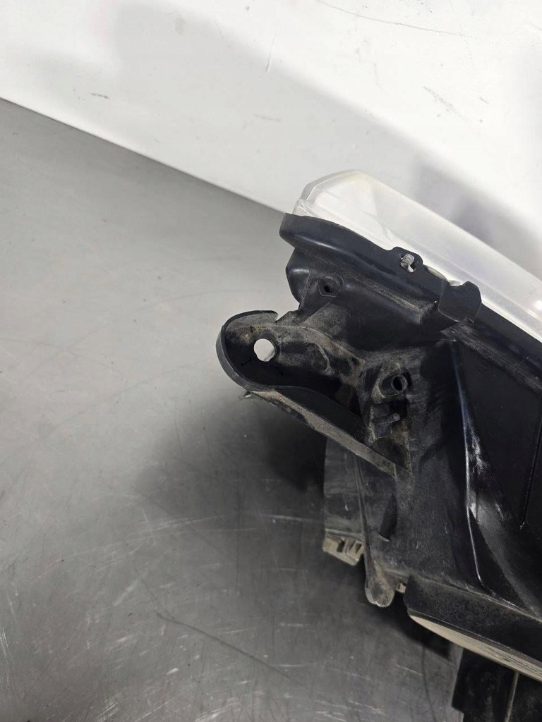 фото №1, Фара citroen c4 ii 9687304480