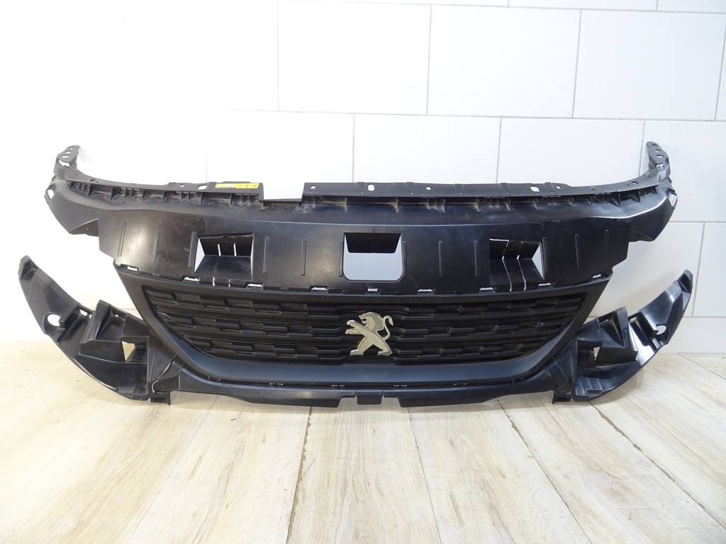 фото №1, Решётка радиатора решётка радиатора peugeot partner iv 9818281980 rok 19-24