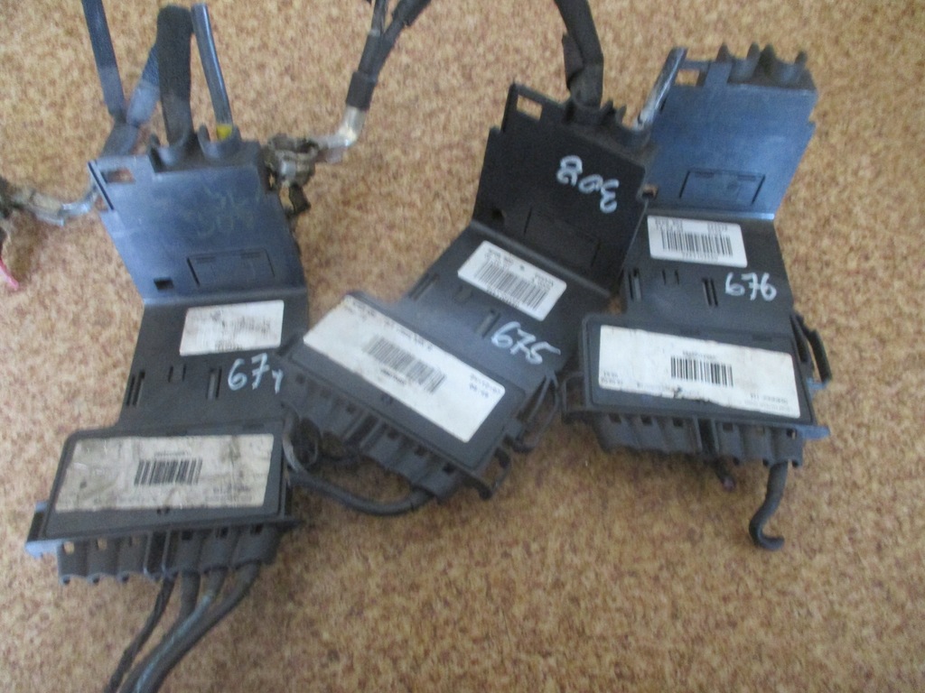 фото №7, Предохранитель аккумулятор клемма 308 9663704680