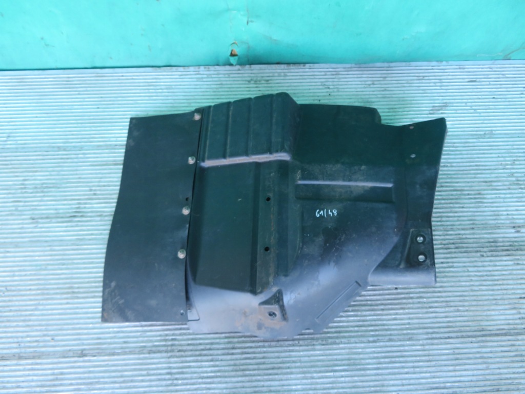 фото №1, Брызговик подкрылок левый перед mitsubishi canter fuso 3.0 15r