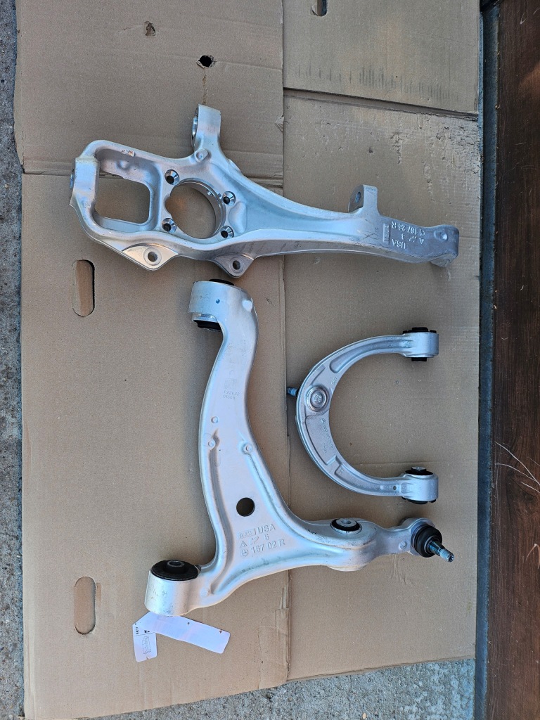 Mercedes gle 167 gls подвеска поворотный кулак правая a1673322500 Недорого