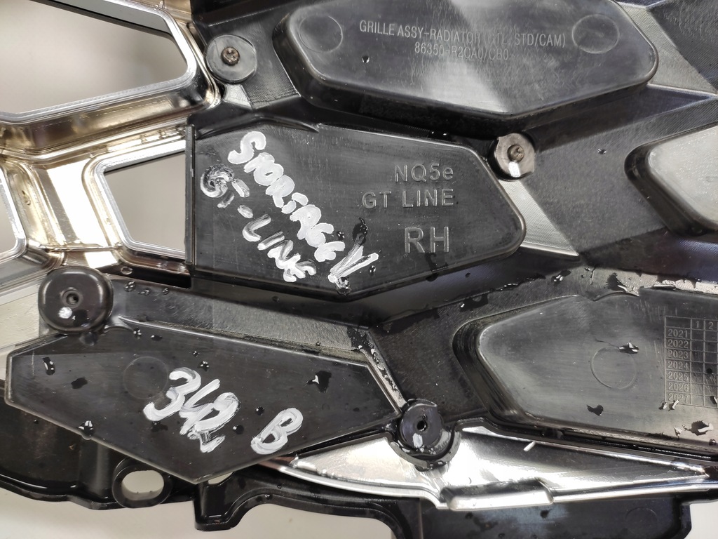 фото №11, Kia sportage v gt-line решётка бампера камера 21-