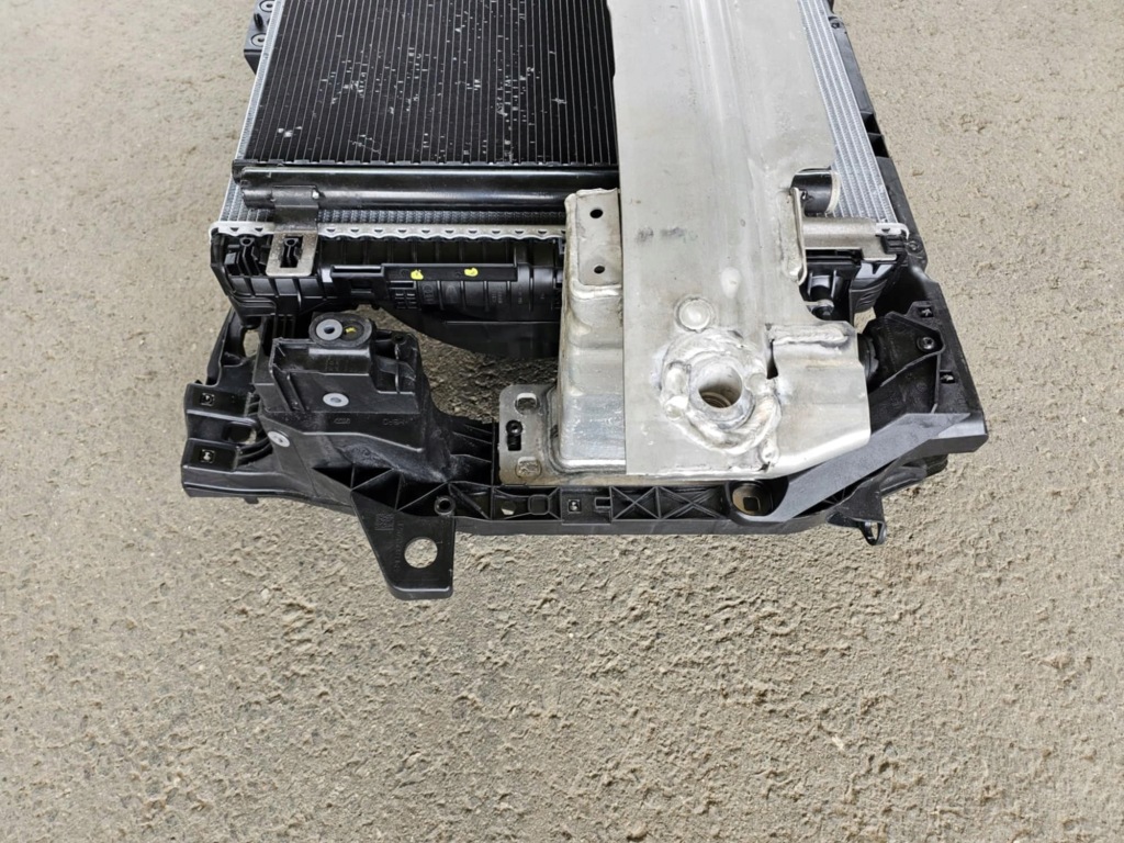 Комплект радіатор вентилятори ремінь передній підсилювач балка audi rs q8 4.0 Київ