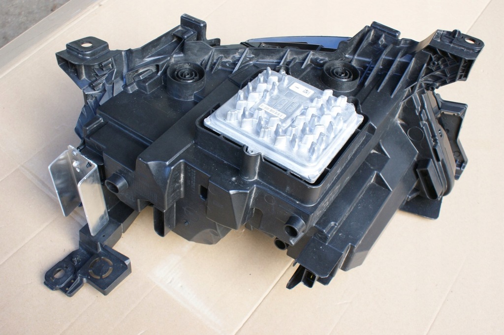 фото №7, Opel mokka b лампа правый перед хром lux led kpl.