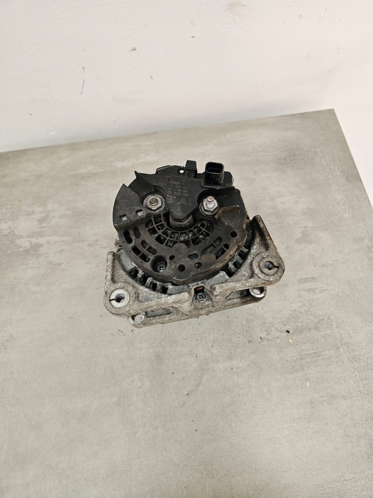 Генератор 1.6 1.8 opel astra h signum vectra c 13229985 Зі Шроту