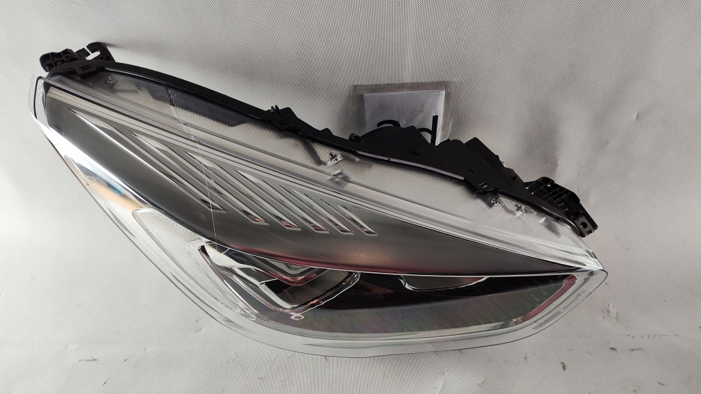 Ford kuga mk2 рестайлинг  фара led правый фара правый с Разборки