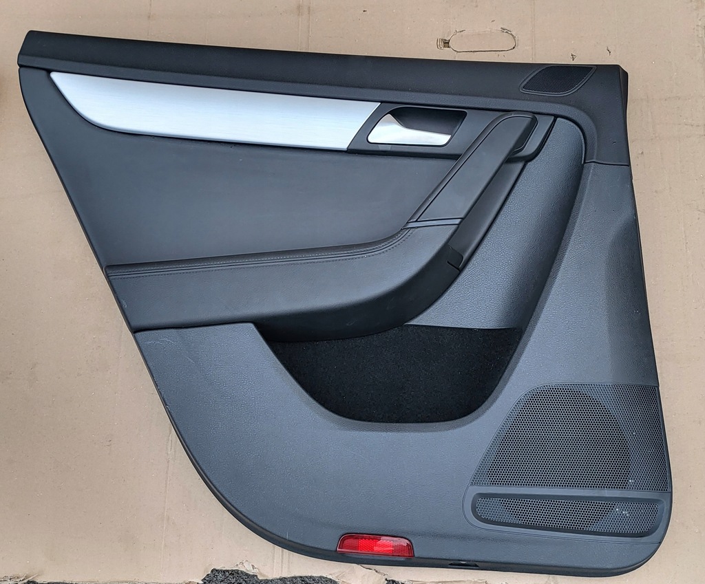 фото №1, Обивка дверь обшивка двери левый задняя vw passat b7