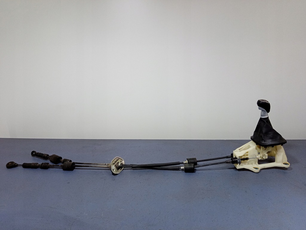 фото №1, Hyundai i40 1.7 crdi рычаг переключения передач