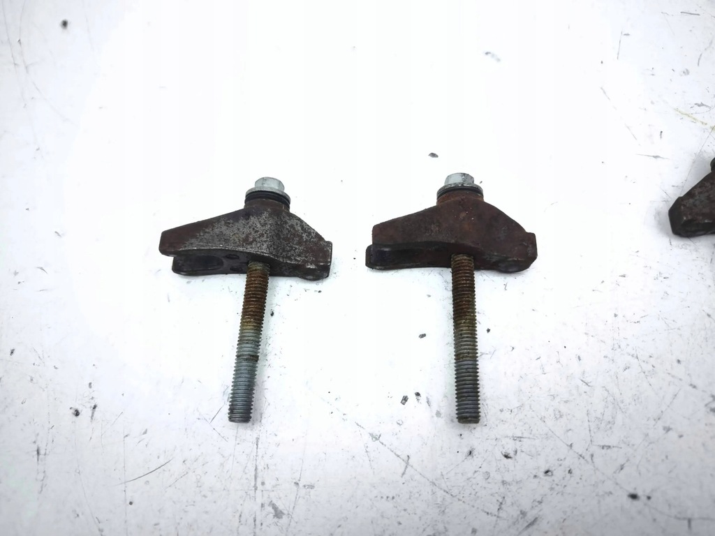 фото №8, Chrysler grand voyager v 2011 комплект кронштейн / крепления форсунки