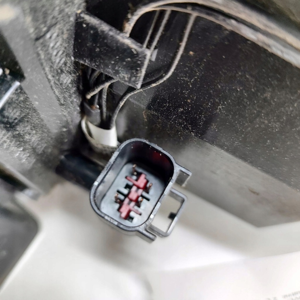 фото №7, Land rover discovery sport 2016 правая сторона лампа задняя