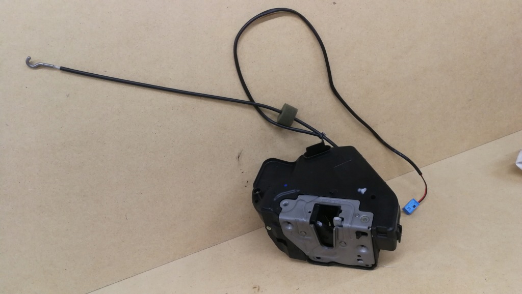 фото №1, Mercedes w211 замок двері правий задня 2117300635