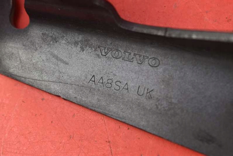 фото №9, Петля петлі капот 30799179 volvo v60 12r