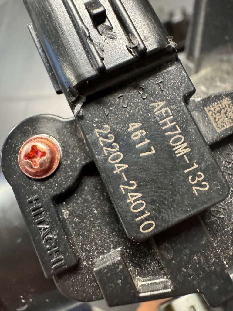 Toyota corolla cross 2022 2023 1.8 фильтр воздуха комплект в Украине